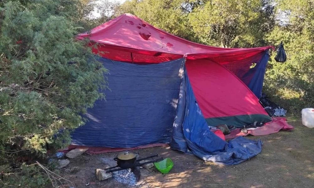 Θεσσαλονίκη: Απελευθερώθηκαν 7 αλλοδαποί που κρατούνταν παρά τη θέλησή τους